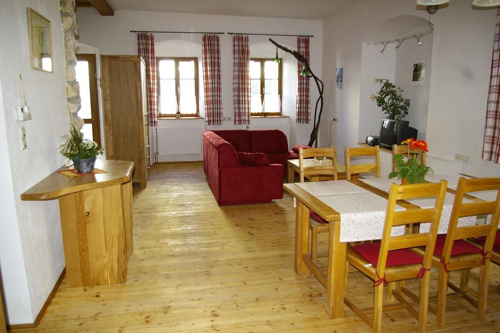 Ferienwohnung Zum Kapuziner 포이스도르프 객실 사진